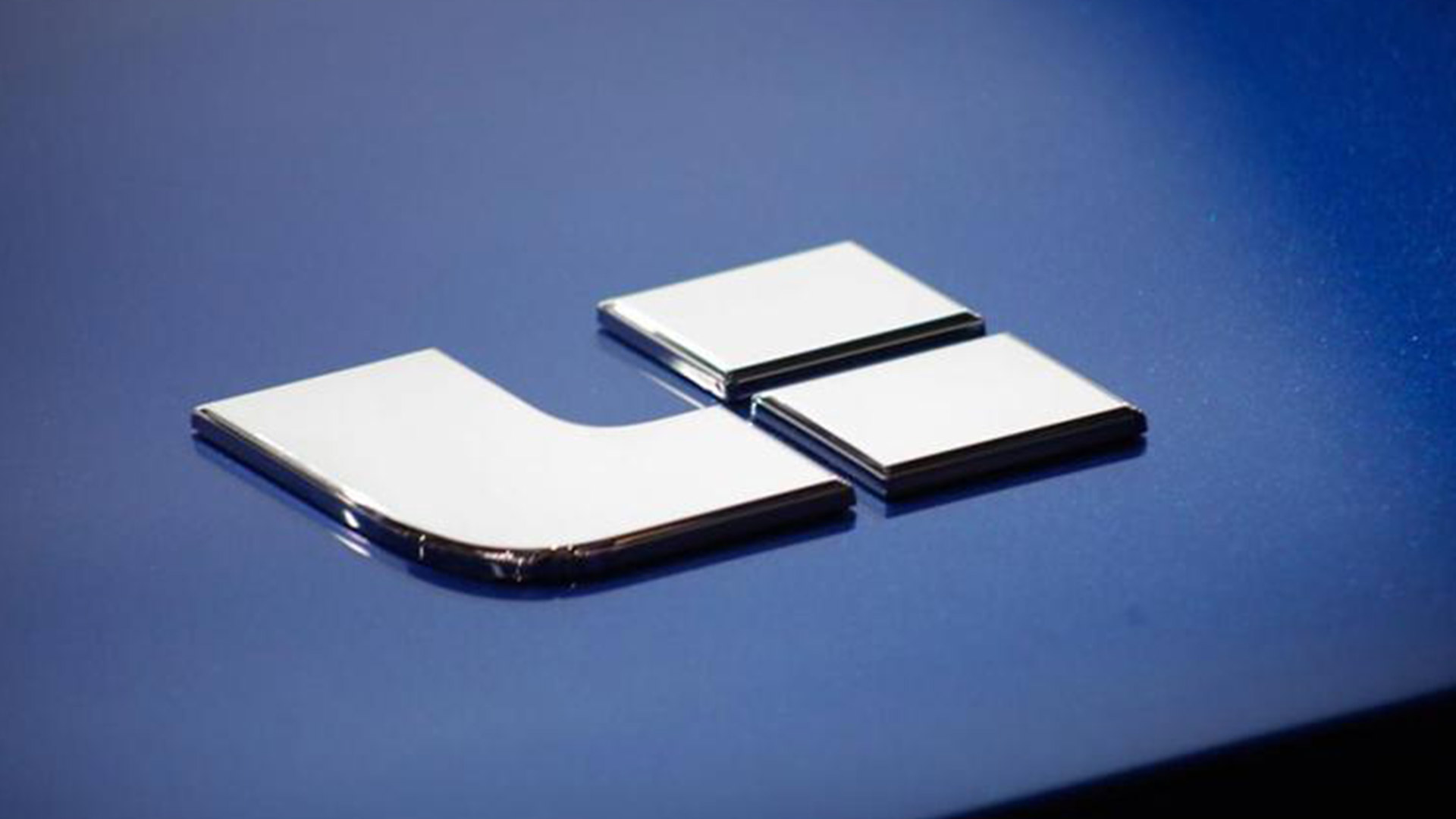 理(lǐ)想汽車(chē)LOGO金(jīn)屬質感